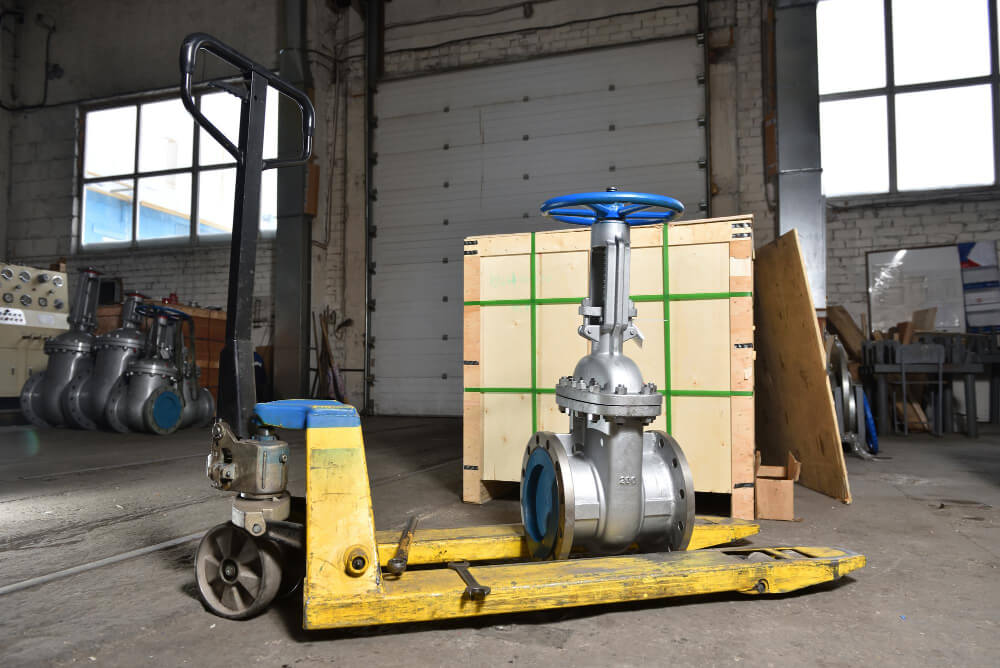 Weight of a 2-Ton Forklift: Key Facts and Considerations